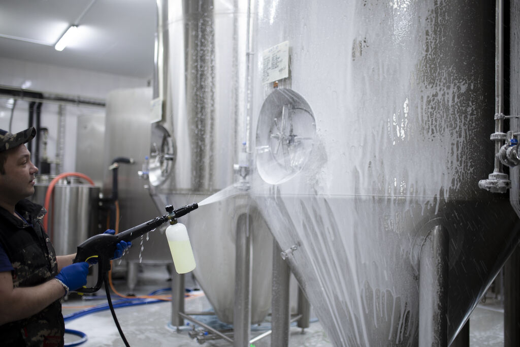 Tipos de limpezas técnicas industriais para empresas